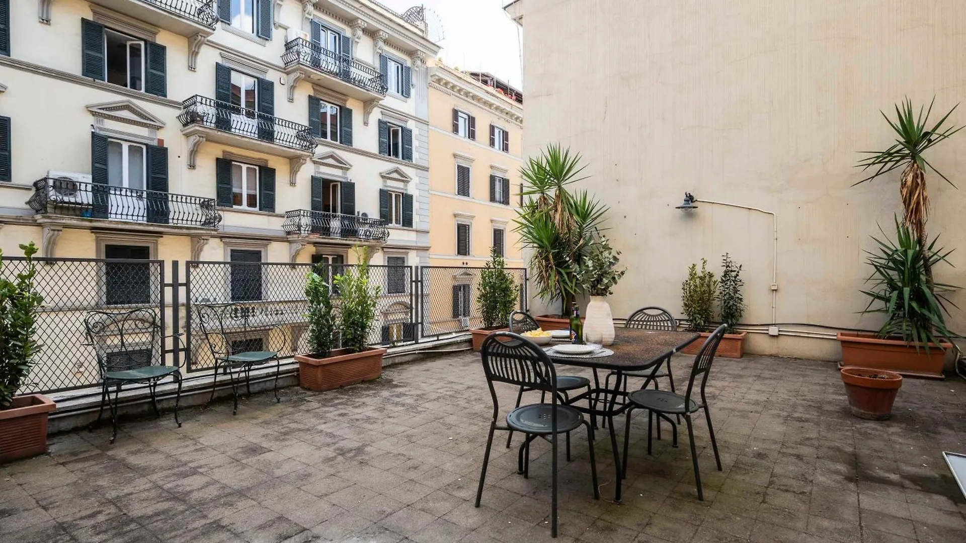 ローマPalazzo Piazza Cavour-Zen62アパートメント ローマ